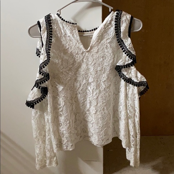 White lace blouse - Picture 2 of 2